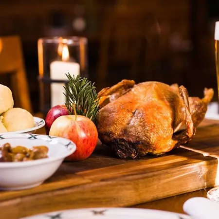 Tauroa Hofwirt Hotel